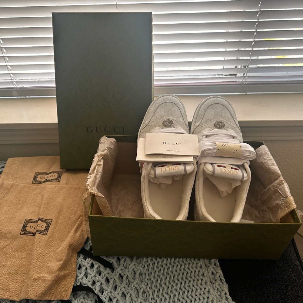 Gucci Cream Sneakers with Box